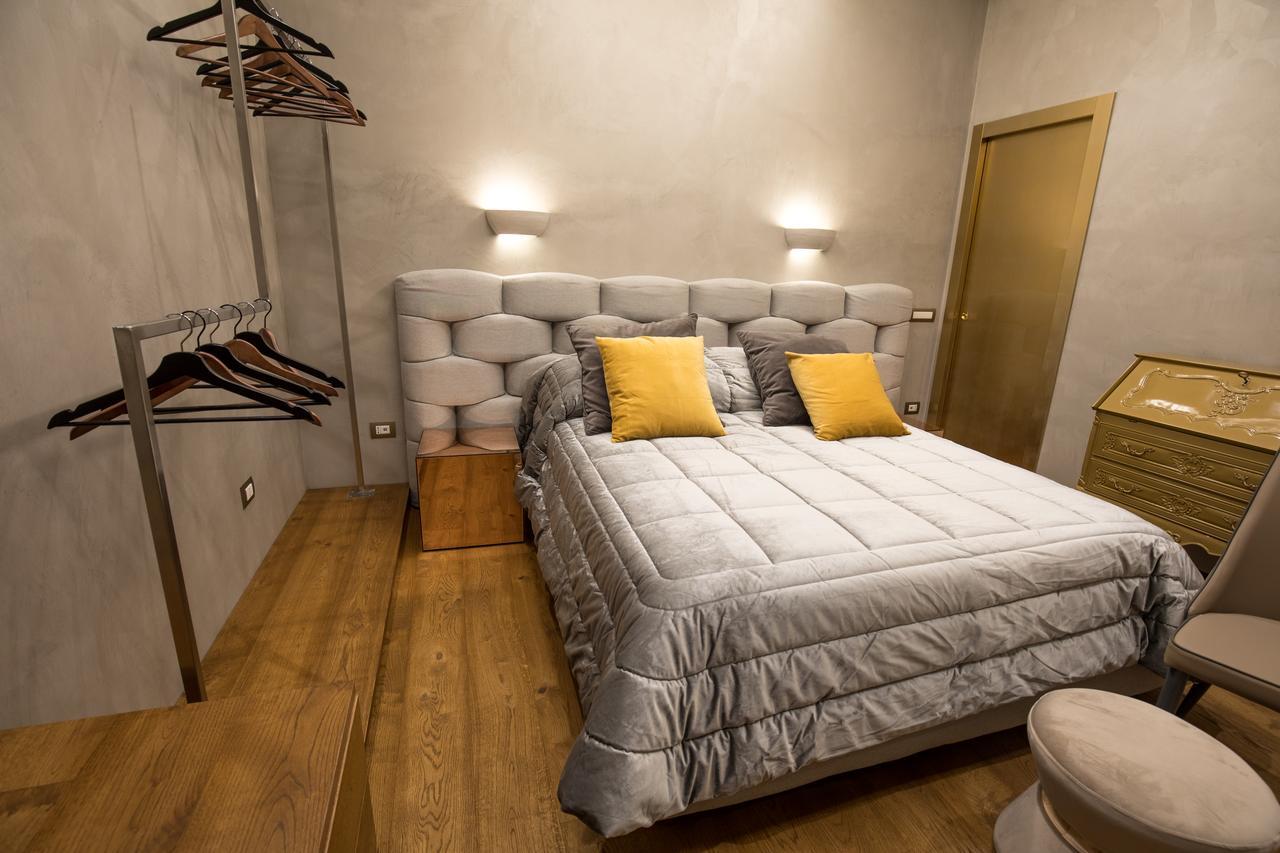 Civico Cinque Home Luxury Apartment Salerno Dış mekan fotoğraf